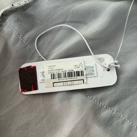 NWT Charming Charlie Small White Button Down Long Sleeve - Picture 15 of 16